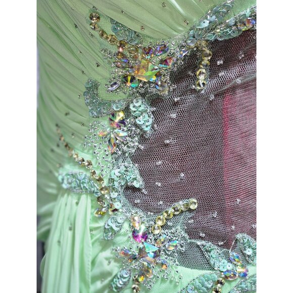 Faviana Women's Strapless Light Green Evening Gown Ruched Bodice Dress Sz 8 2221 - Picture 11 of 15